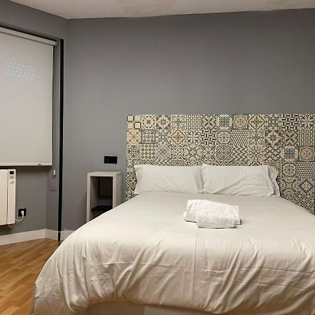 Belmonte Hostel Gijón Buitenkant foto