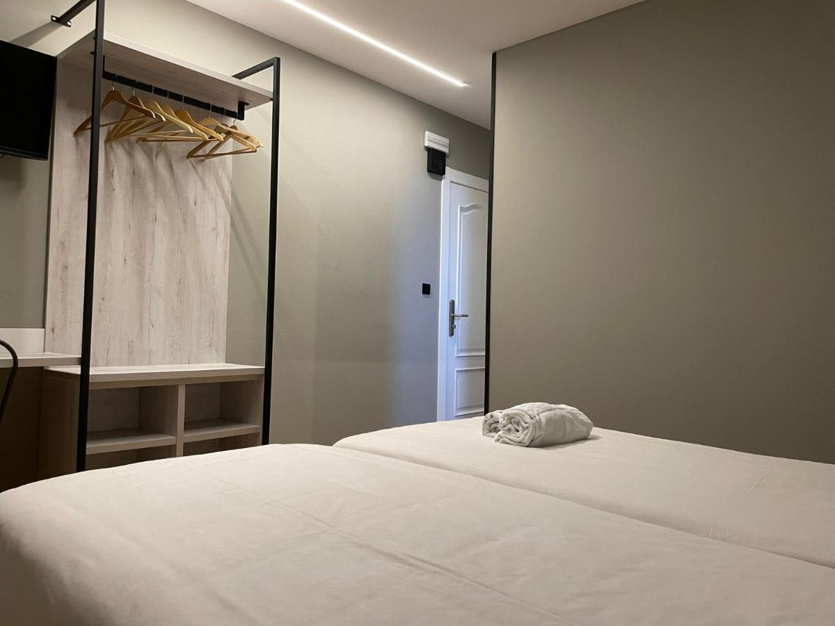 Belmonte Hostel Gijón Buitenkant foto