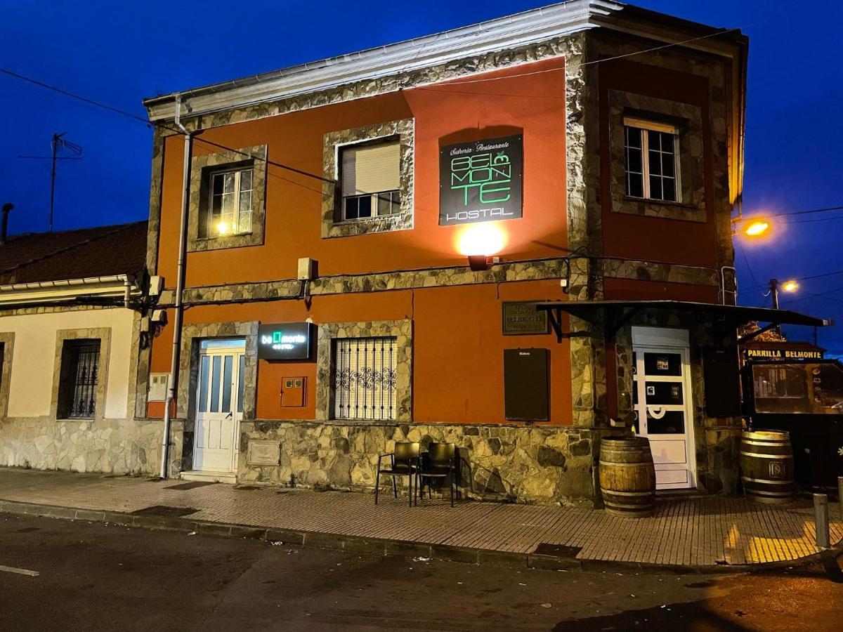 Belmonte Hostel Gijón Buitenkant foto