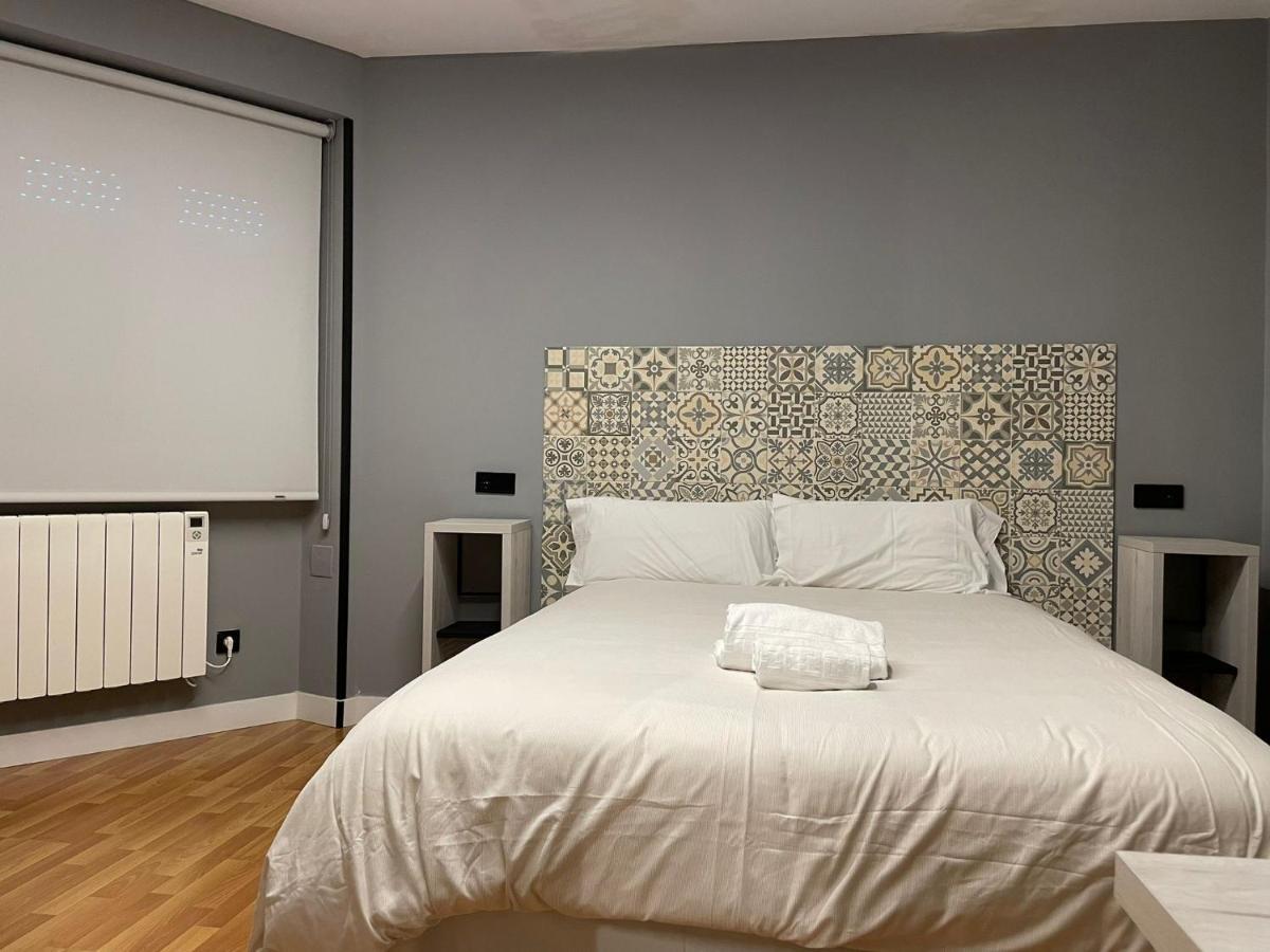 Belmonte Hostel Gijón Buitenkant foto